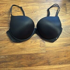 Victoria's Secret Sleek Black Push Up Bra